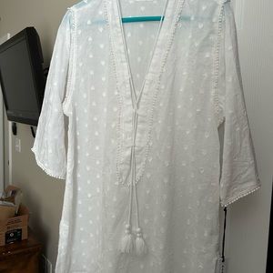 Robin Piconne Seim cover up new with tags ,white.